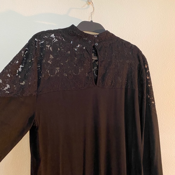 NM Lace topped Tunic - Picture 5 of 7